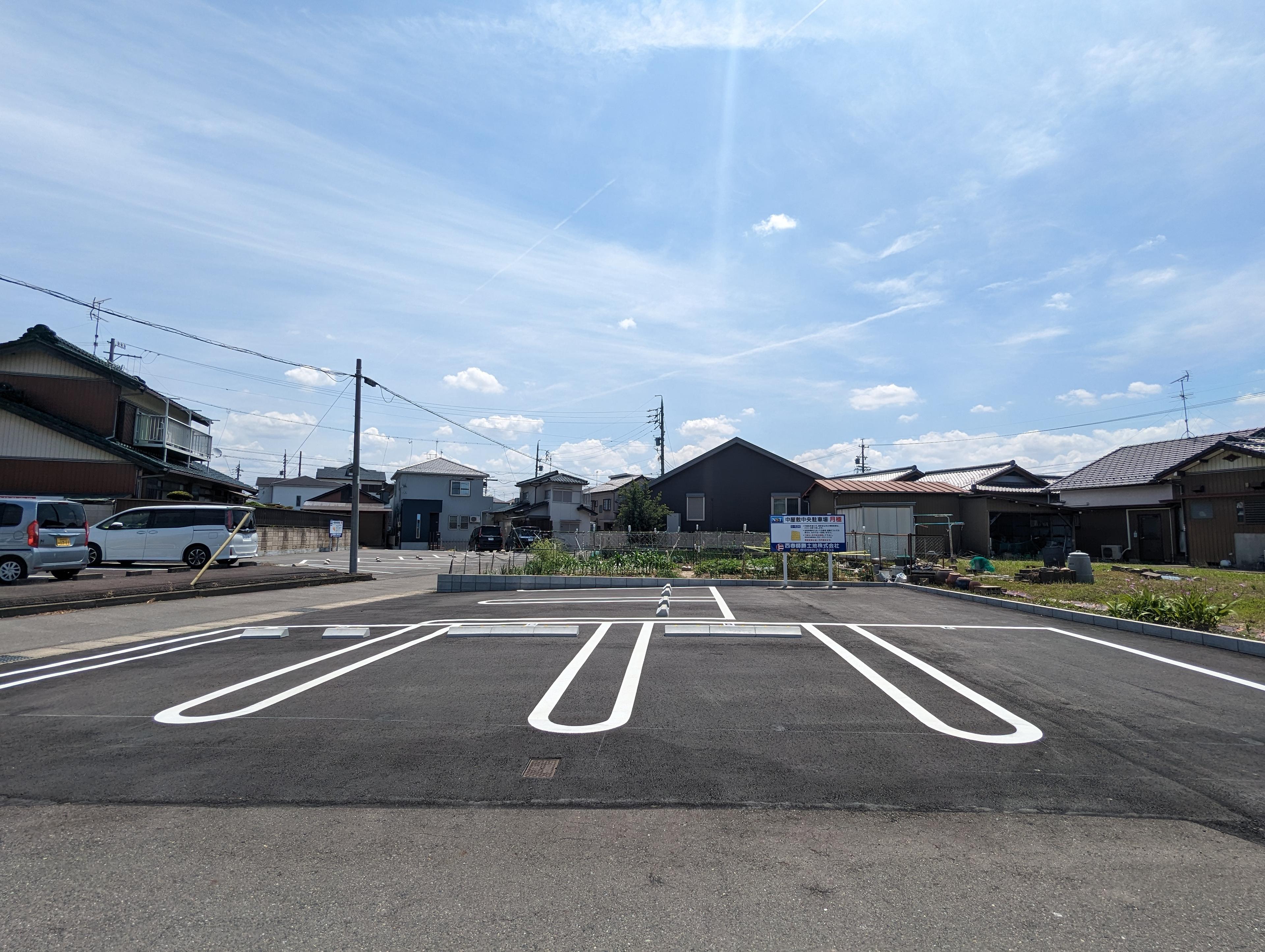 中屋敷中央駐車場の外観・駐車場イメージ2枚目