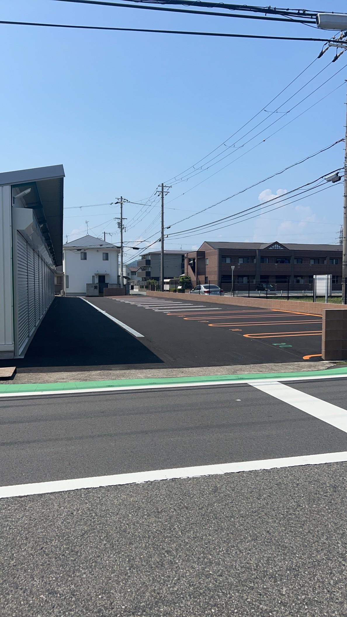 マンスリー パーキング ロット Kの外観・駐車場イメージ1枚目