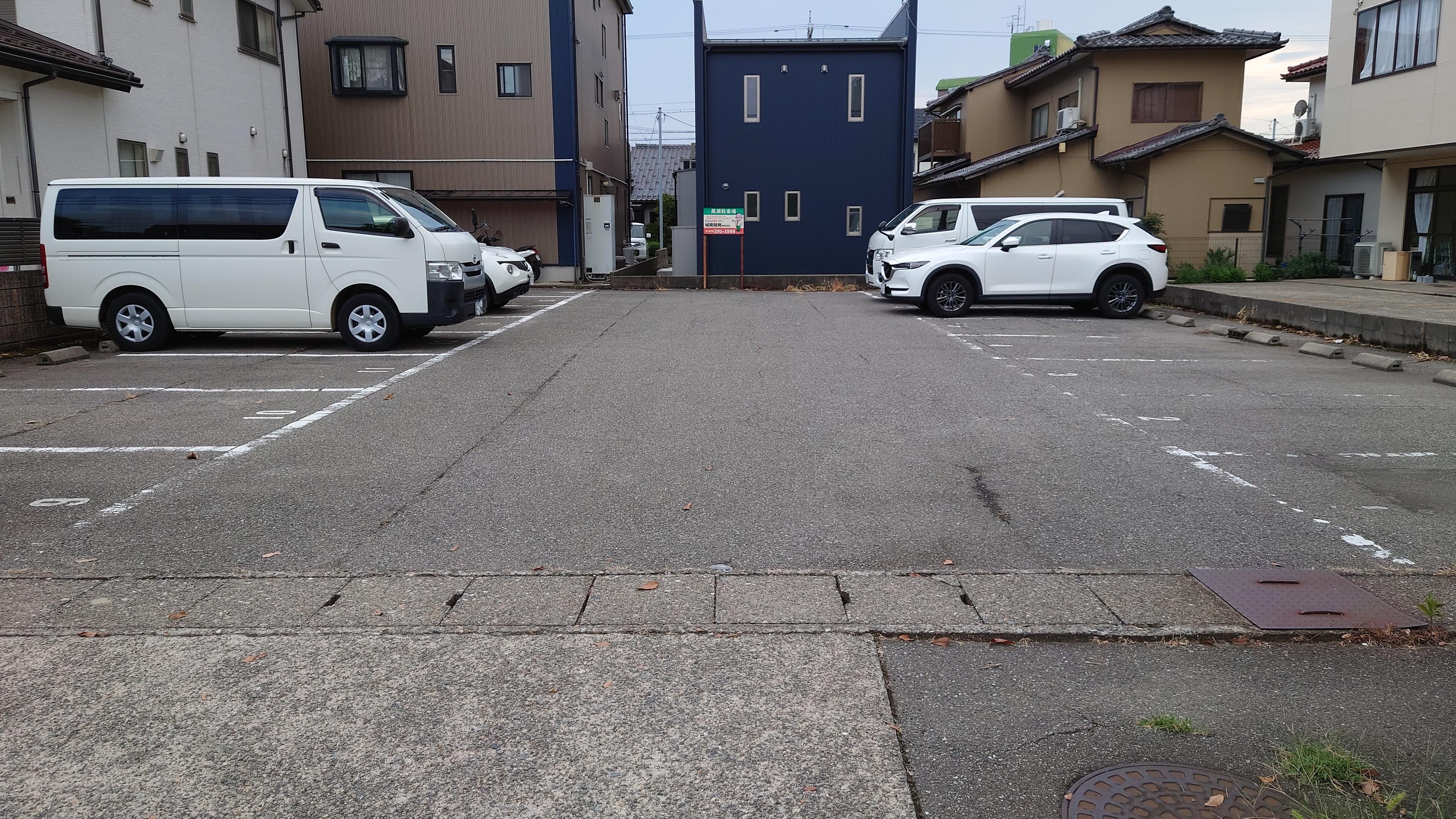 黒瀬駐車場の外観・駐車場イメージ1枚目