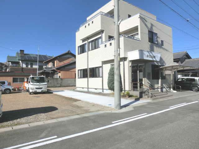 ワイズ・緑 第1駐車場の外観・駐車場イメージ1枚目