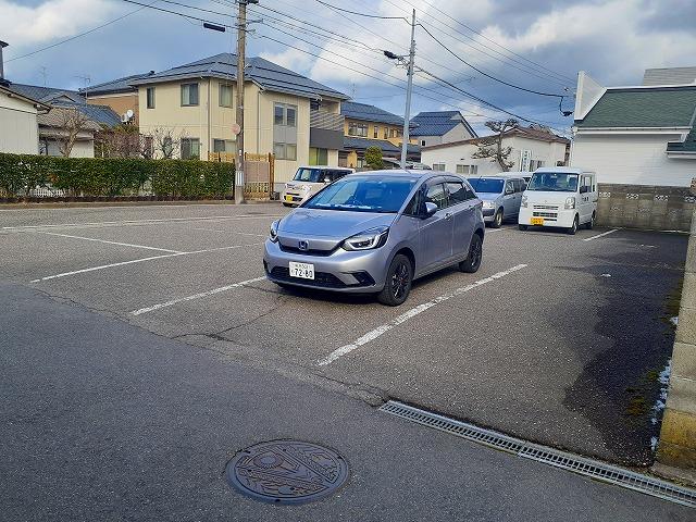 寺尾西３（河西）駐車場の外観・駐車場イメージ3枚目