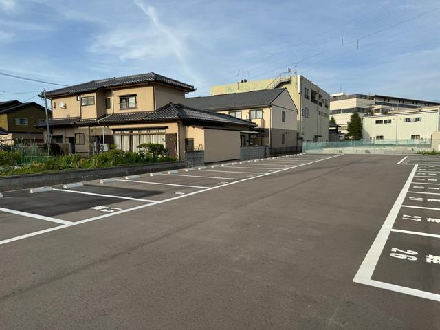 出雲町１１０月極駐車場の外観・駐車場イメージ1枚目
