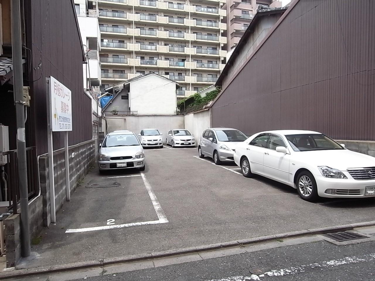 村上ガレージの外観・駐車場イメージ1枚目