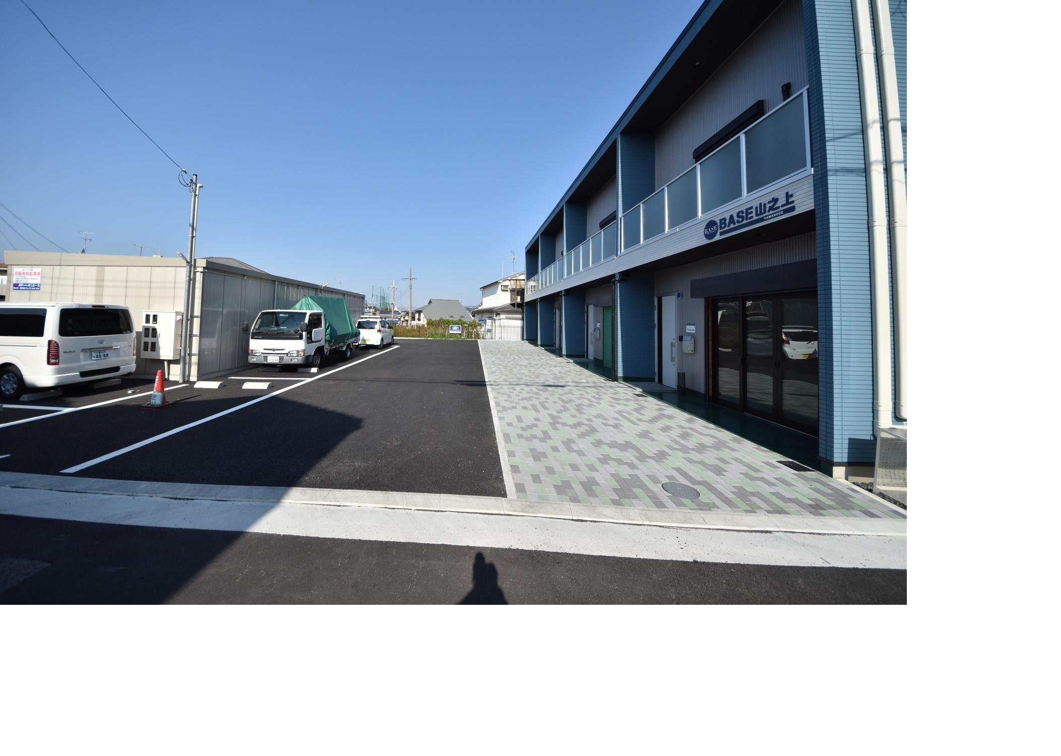 ガレージ大西の外観・駐車場イメージ1枚目