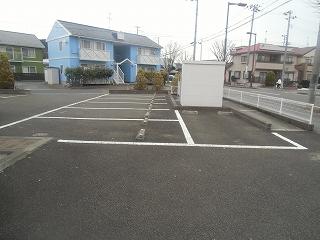 サンフォレスト(33093)の外観・駐車場イメージ1枚目