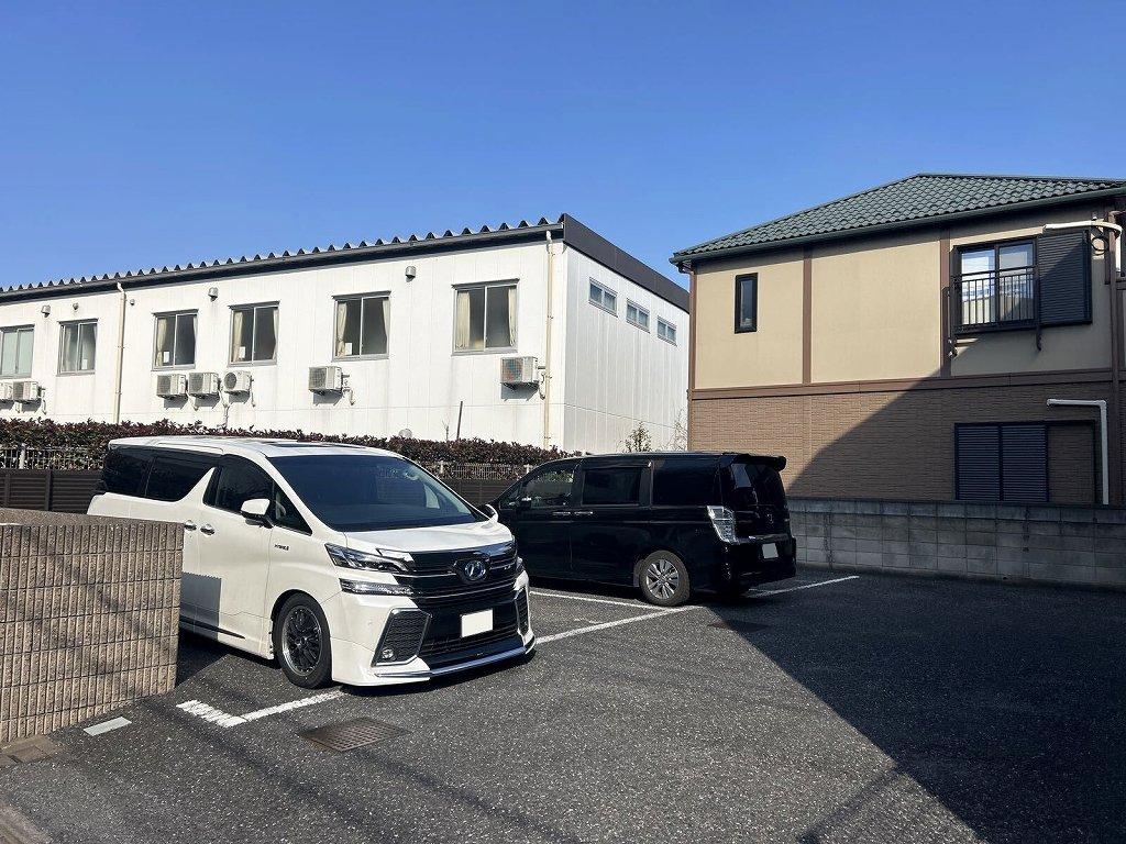 ラーク(28646)の外観・駐車場イメージ1枚目
