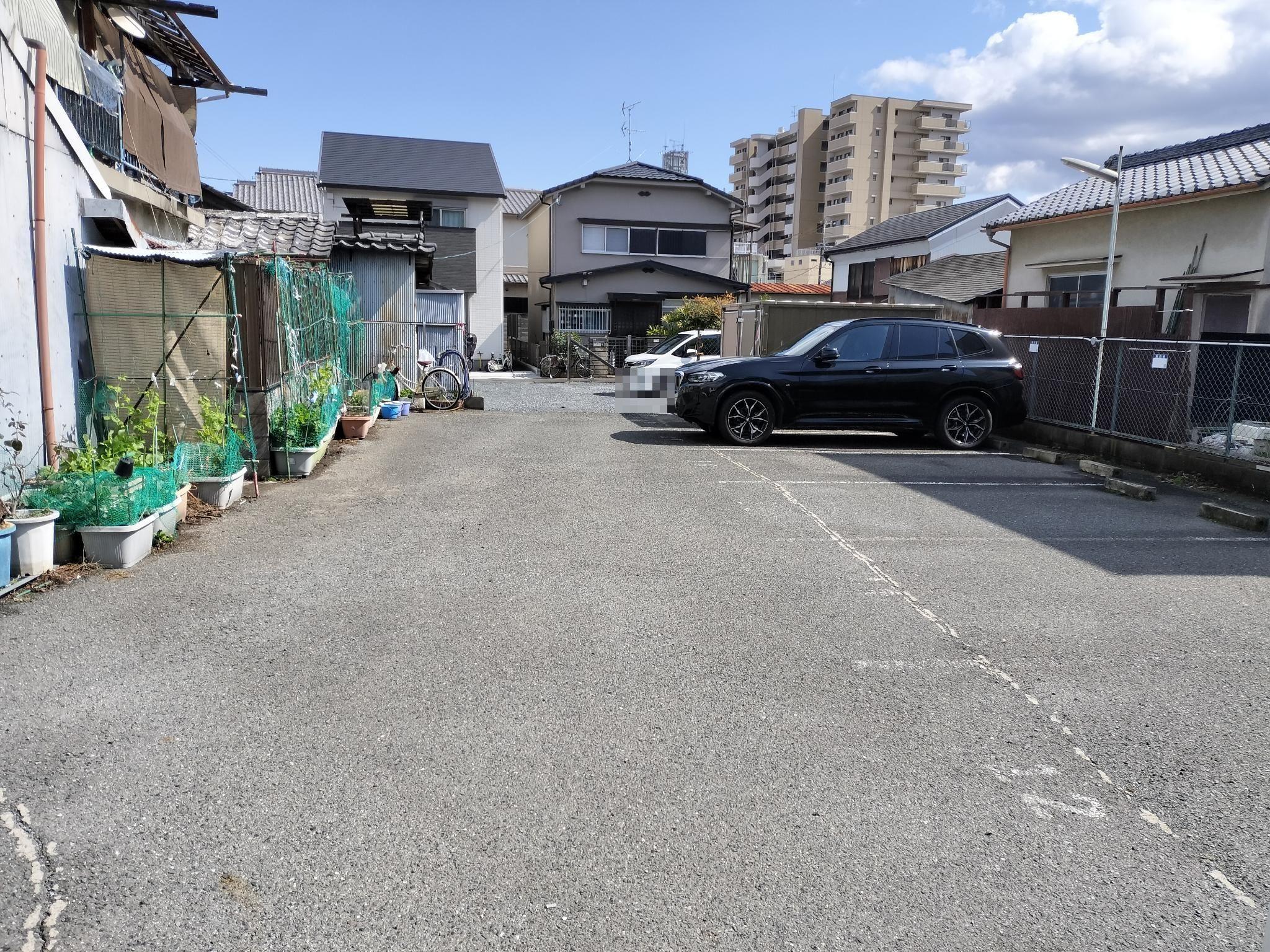 稲荷モータープールの外観・駐車場イメージ3枚目