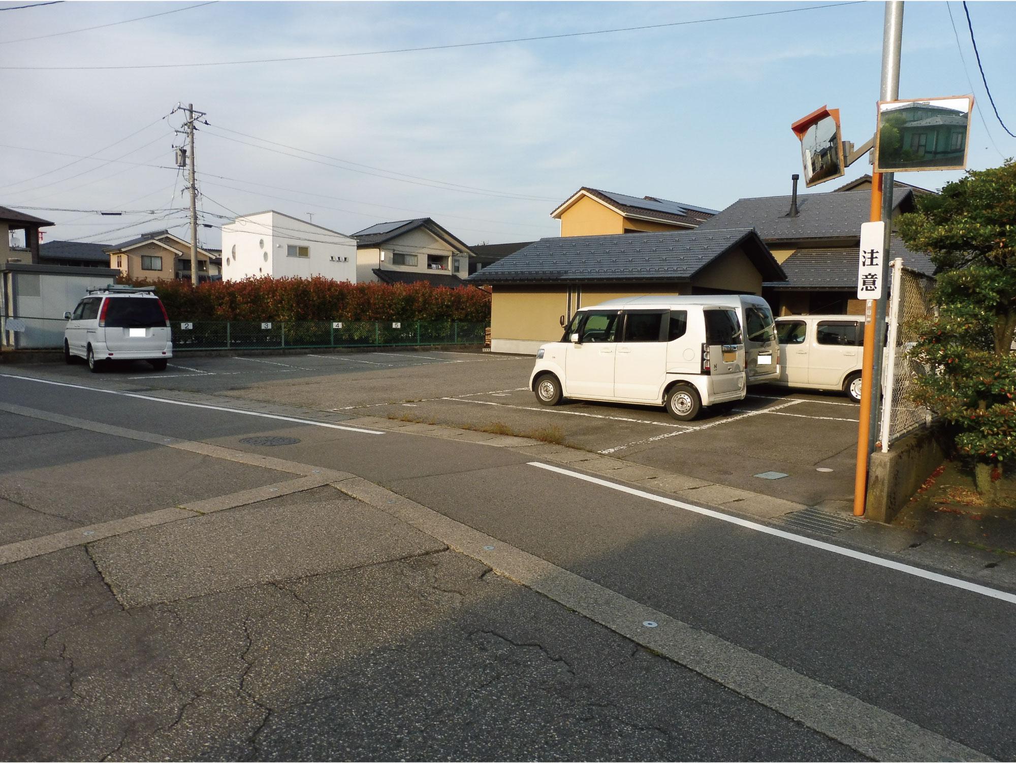上飯野新町パーキングの外観・駐車場イメージ1枚目