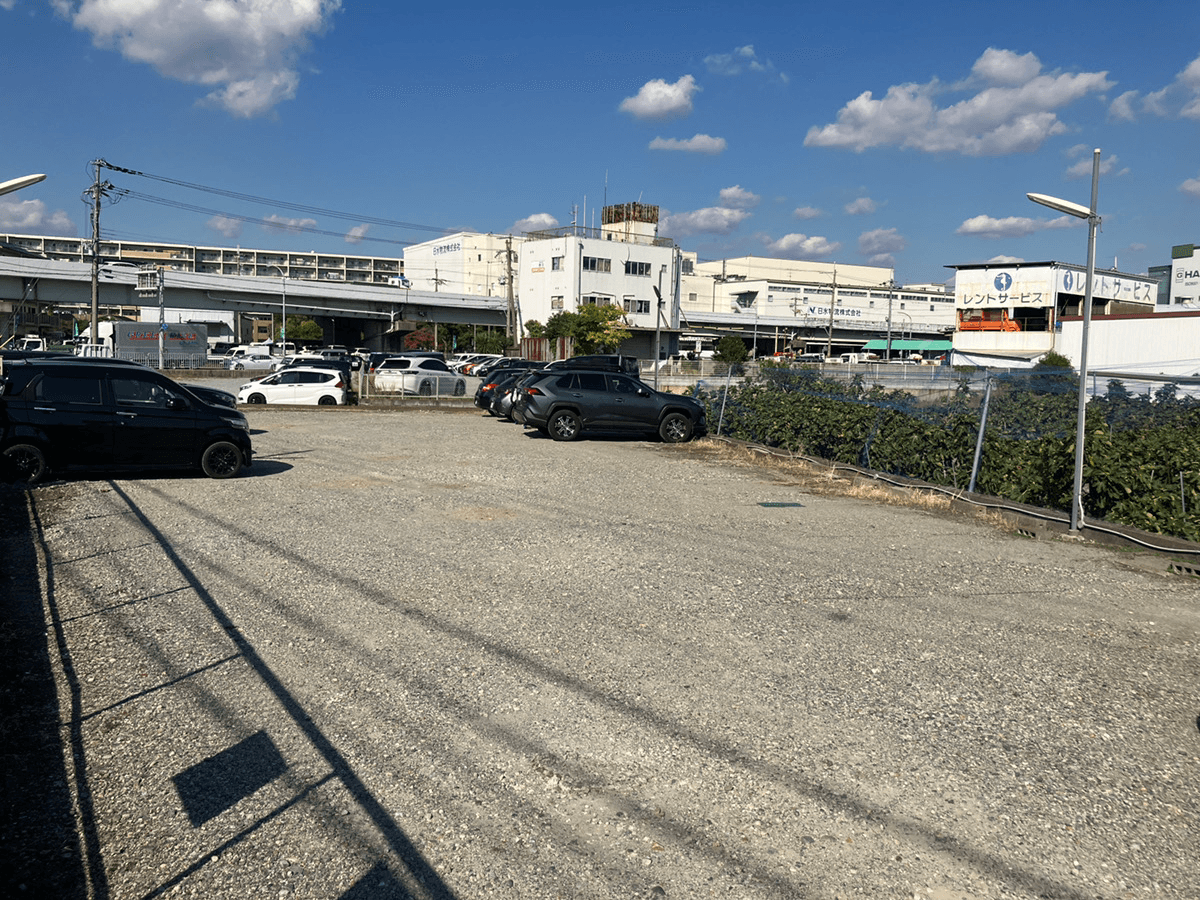 伊丹北村交差点駐車場（小西駐車場）の外観・駐車場イメージ2枚目