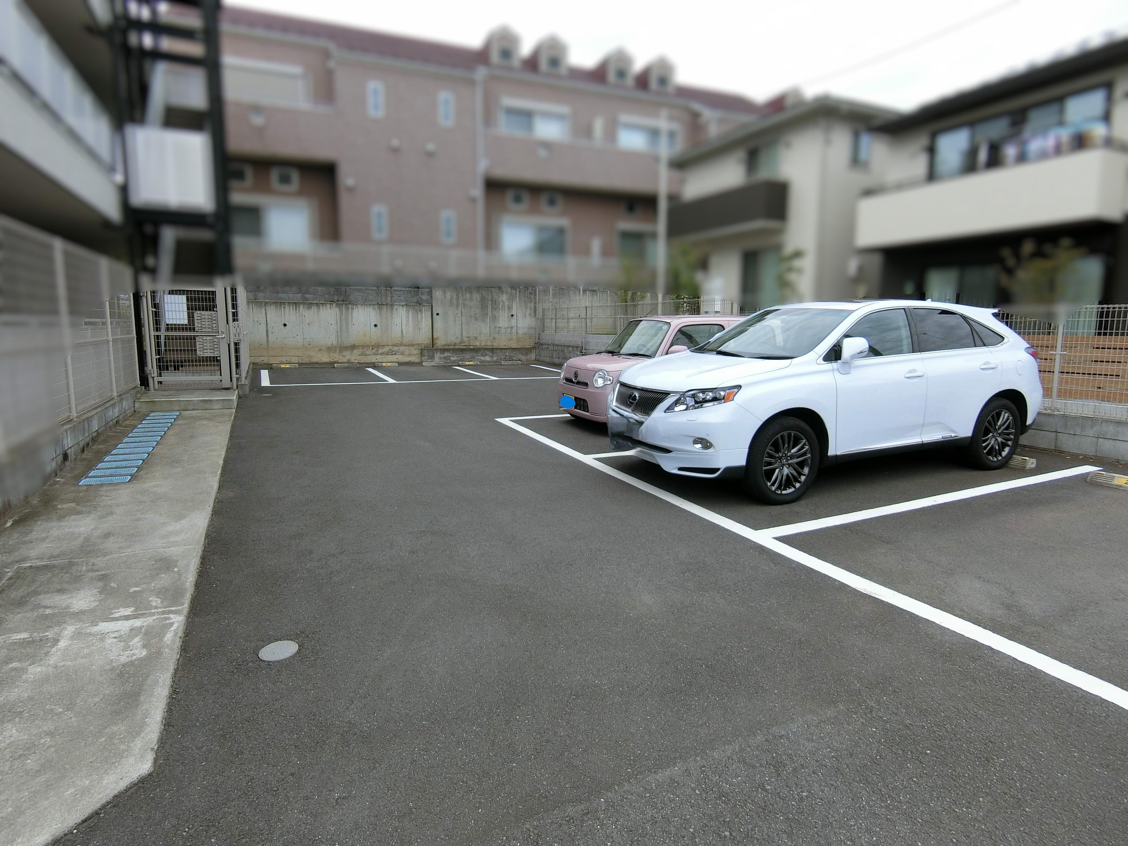 リブリ・コンフォートレジデンス駐車場の外観・駐車場イメージ1枚目