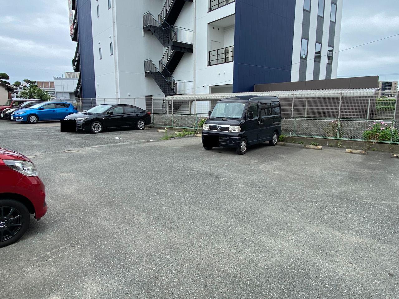 筥松山口月極駐車場の外観・駐車場イメージ2枚目