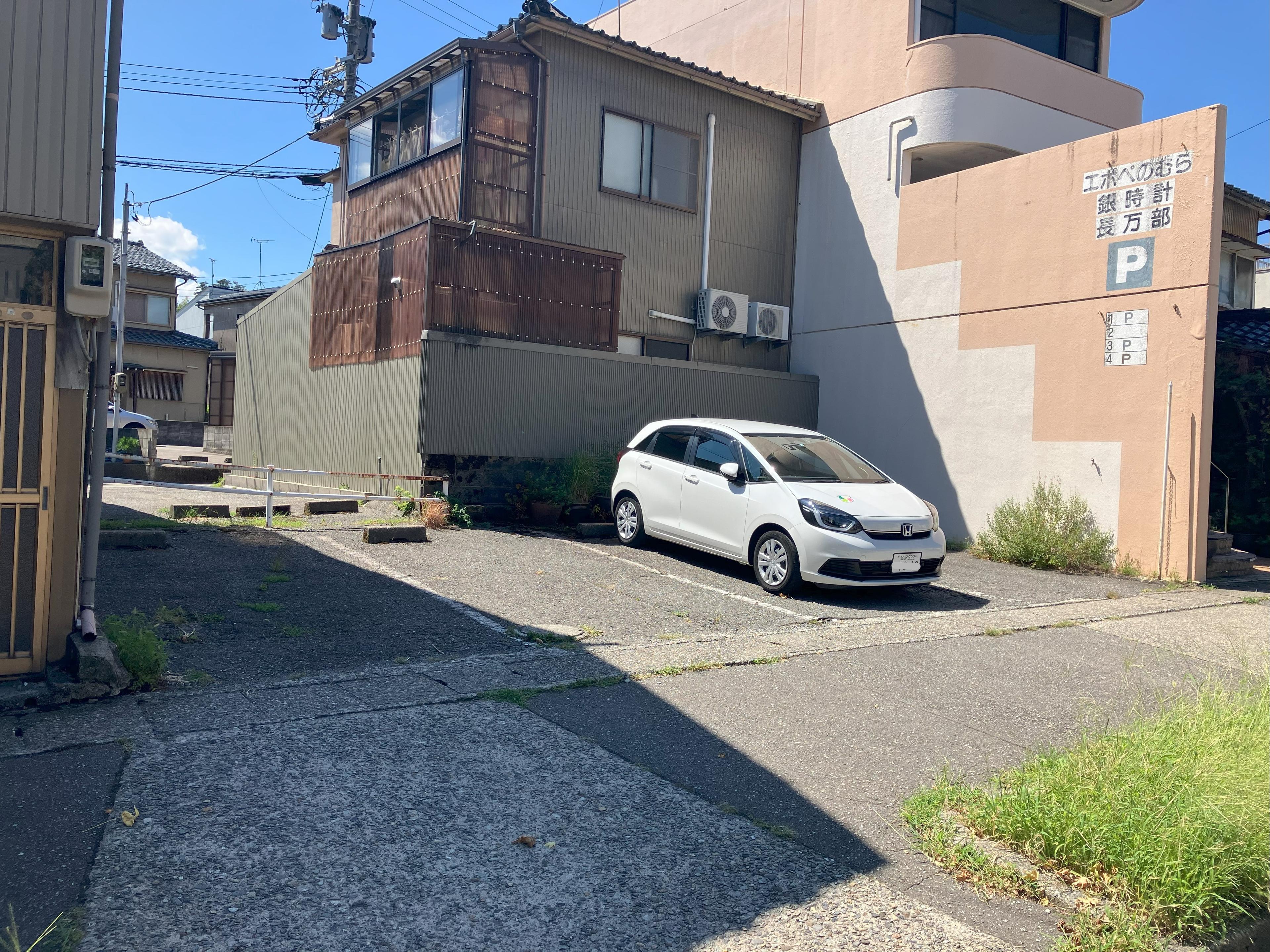 扇町15-13駐車場の外観・駐車場イメージ2枚目