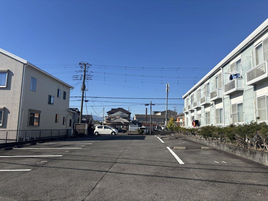 フローラ(21798)の外観・駐車場イメージ1枚目
