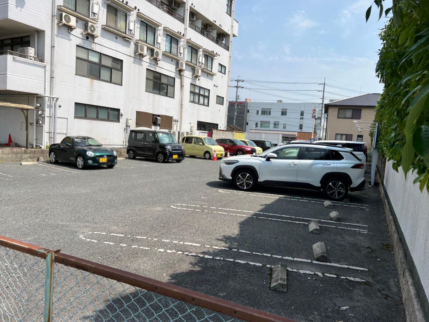 駐車場画像2枚目
