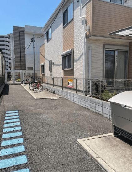CB大宮ｻﾙｰｽの外観・駐車場イメージ1枚目