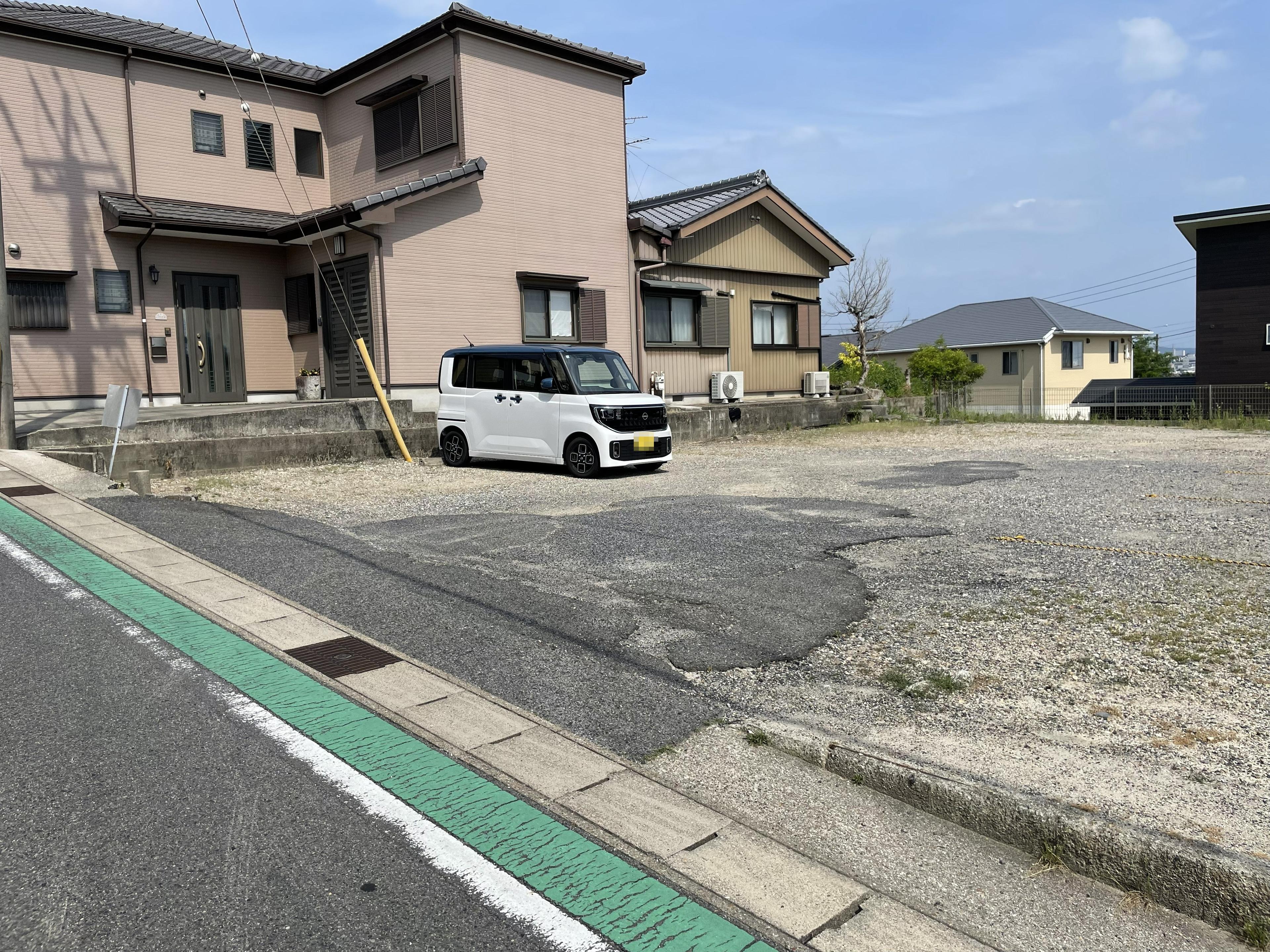東山町(水野)駐車場の外観・駐車場イメージ2枚目