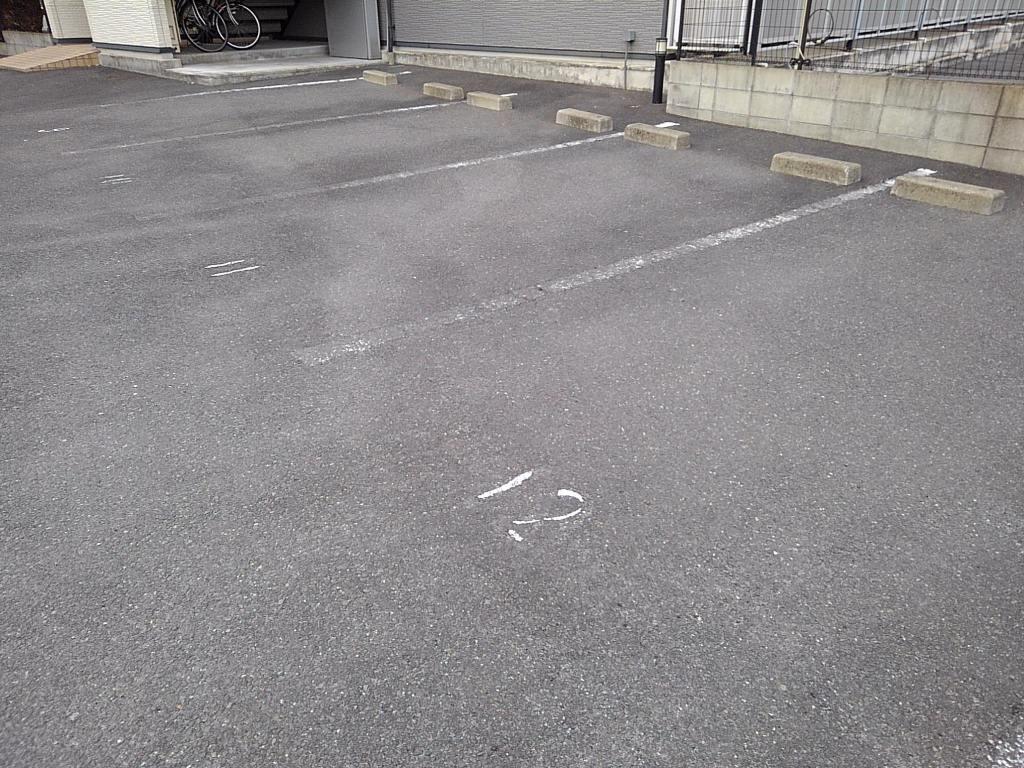 エトワール　栗林(41174)の外観・駐車場イメージ2枚目