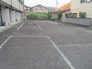 ヨツヤ(10592)の外観・駐車場イメージ1枚目
