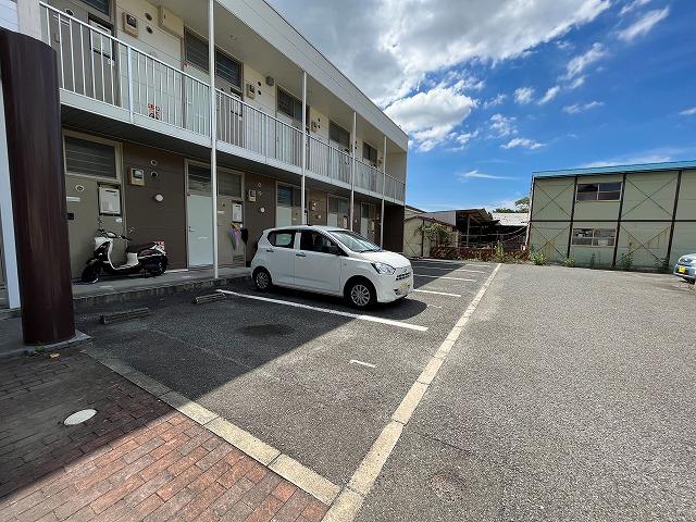 エクセレント２号館(14905)の外観・駐車場イメージ1枚目