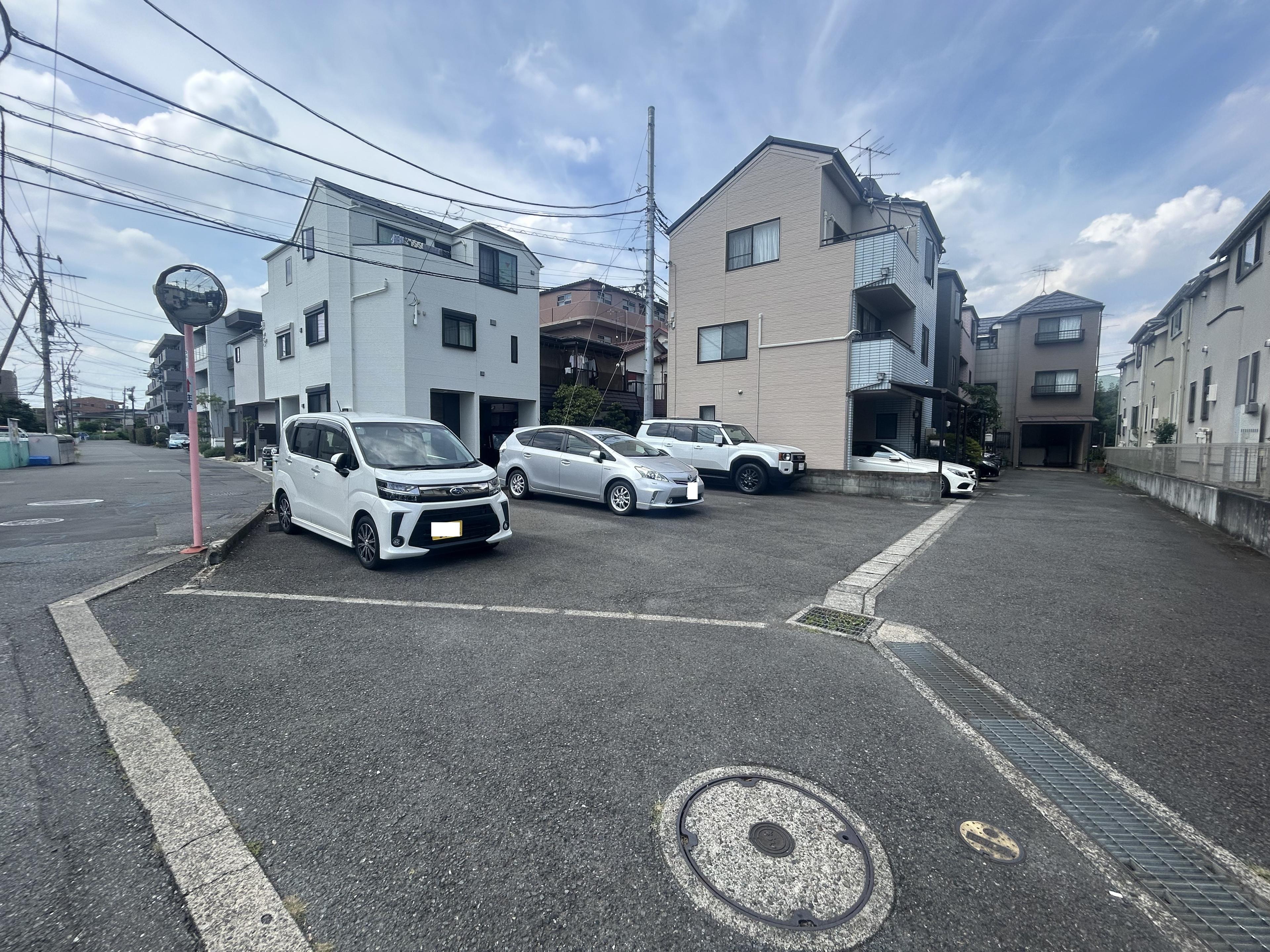 No.23駐車場の外観・駐車場イメージ2枚目