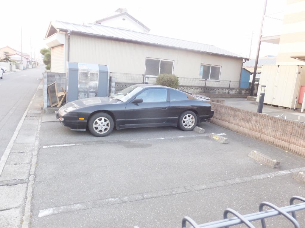 Ｃｕｔｅ　Ａ(25246)の外観・駐車場イメージ1枚目