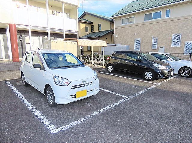 ヴィラージュ彩(16287)の外観・駐車場イメージ2枚目