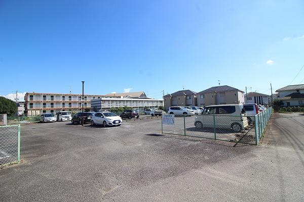 ララパーク駐車場の外観・駐車場イメージ1枚目