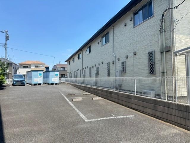 シュプリーム(13252)の外観・駐車場イメージ1枚目