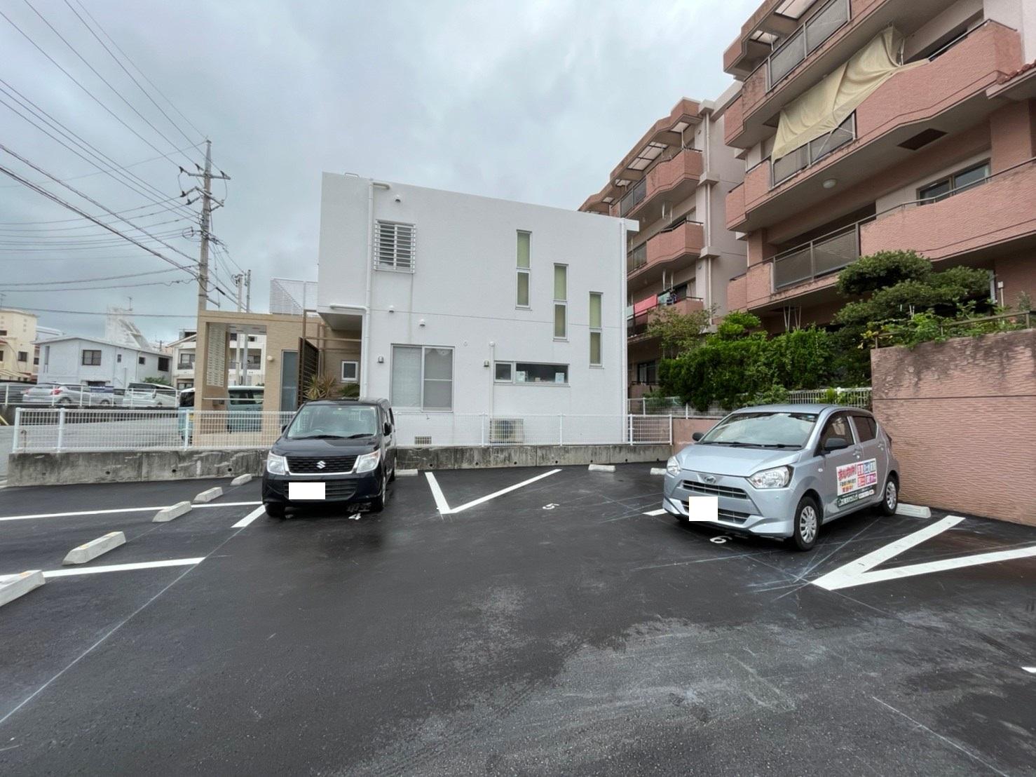 プランタンＡⅡパーキングの外観・駐車場イメージ1枚目