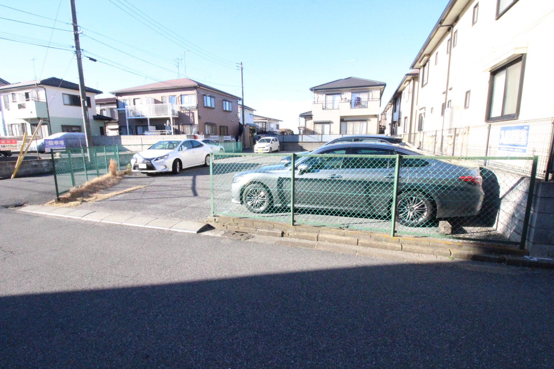 髙橋駐車場の外観・駐車場イメージ2枚目