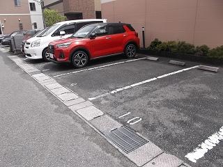 ボヌール(16125)の外観・駐車場イメージ1枚目