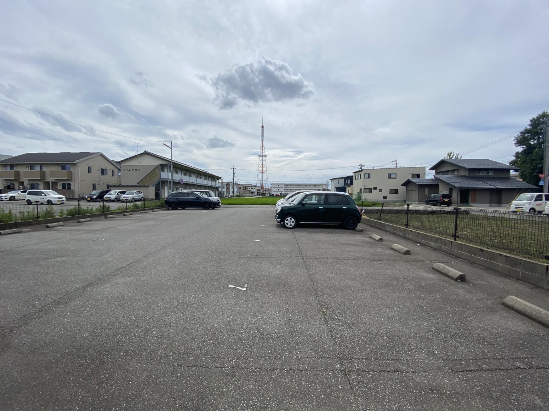 ＡＬＬＵＲＥⅡ(37493)の外観・駐車場イメージ1枚目