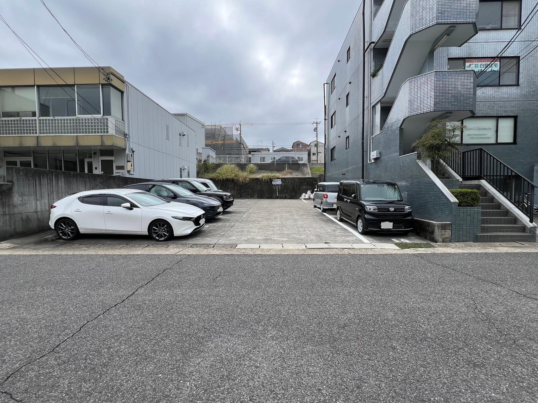 リバーサイド駐車場の外観・駐車場イメージ1枚目