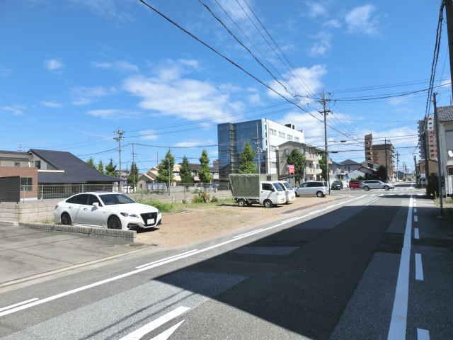 ワイズ・音羽 第8駐車場の外観・駐車場イメージ1枚目