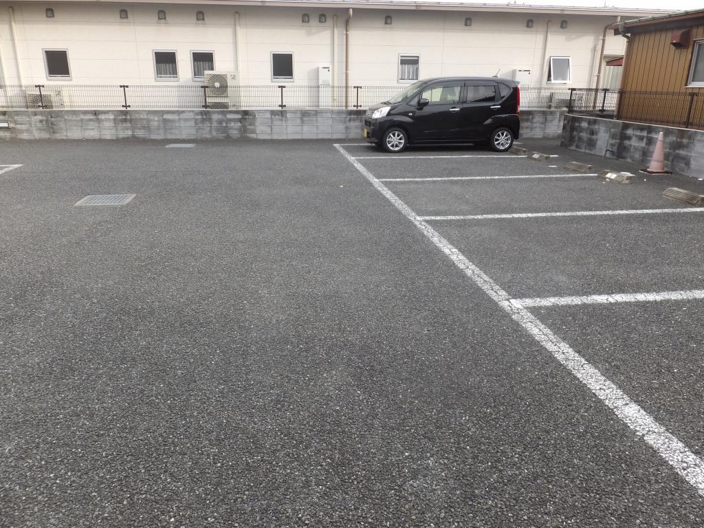 シーバー(34866)の外観・駐車場イメージ1枚目