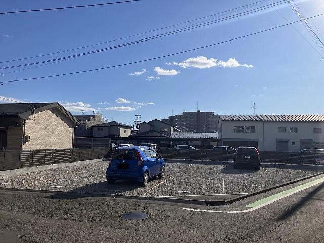 小松島東照宮駅駐車場の外観・駐車場イメージ1枚目