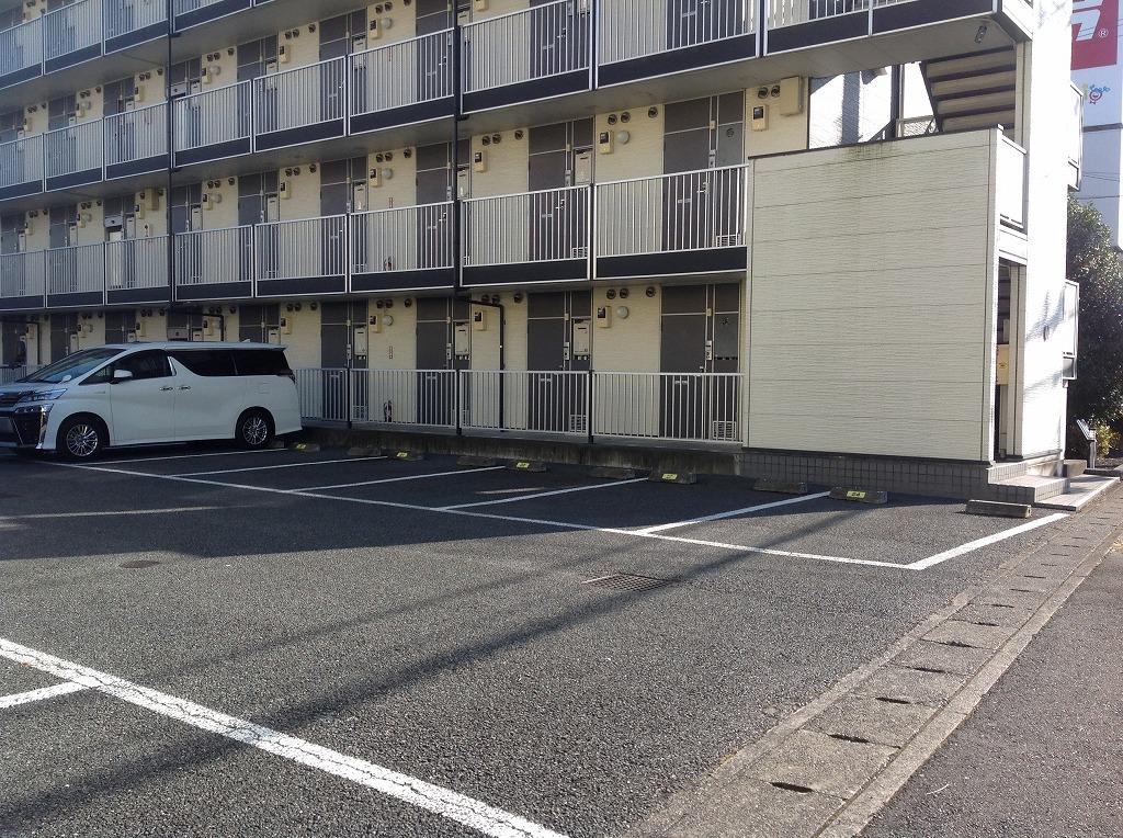 ヴィラ(32726)の外観・駐車場イメージ1枚目