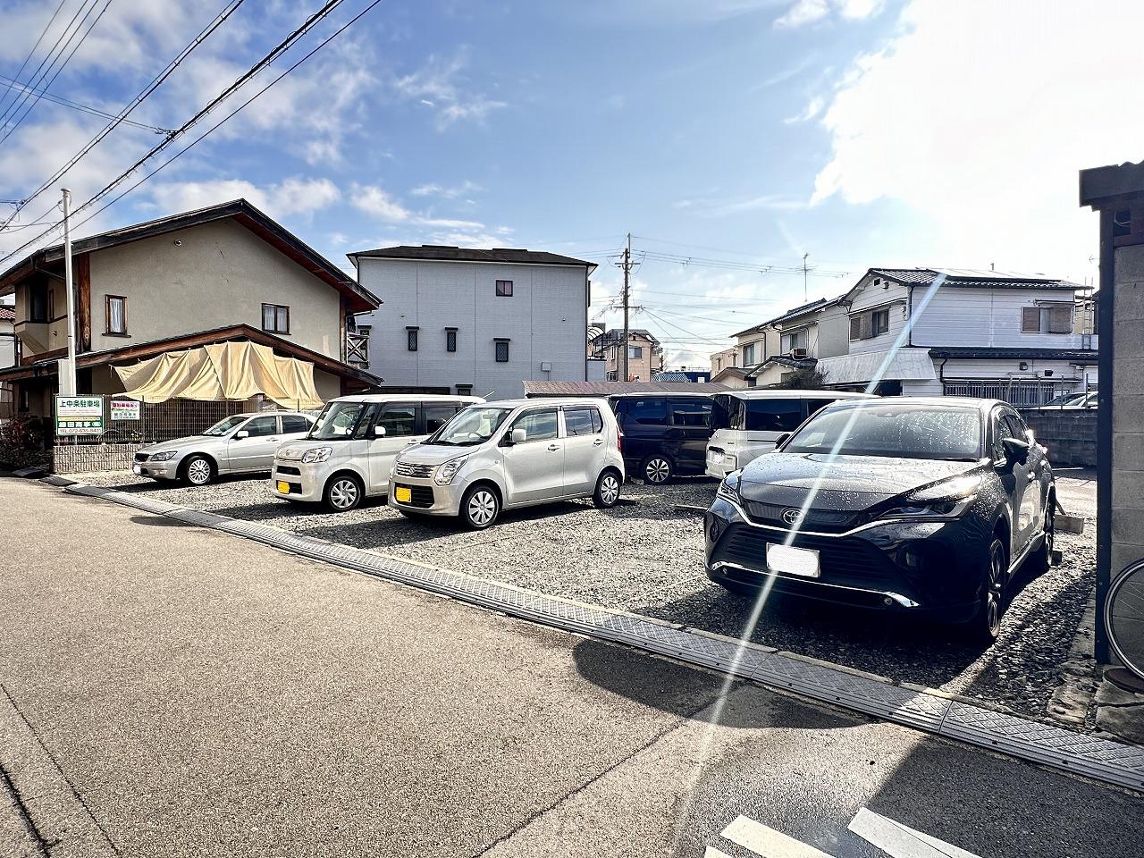 上中条駐車場の外観・駐車場イメージ3枚目