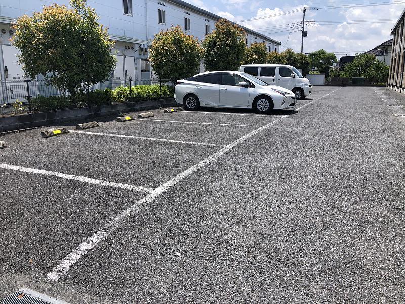 エスト　ヴィラ(27937)の外観・駐車場イメージ2枚目