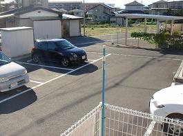 東山(24520)の外観・駐車場イメージ1枚目