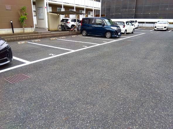 南笹口(22667)の外観・駐車場イメージ1枚目
