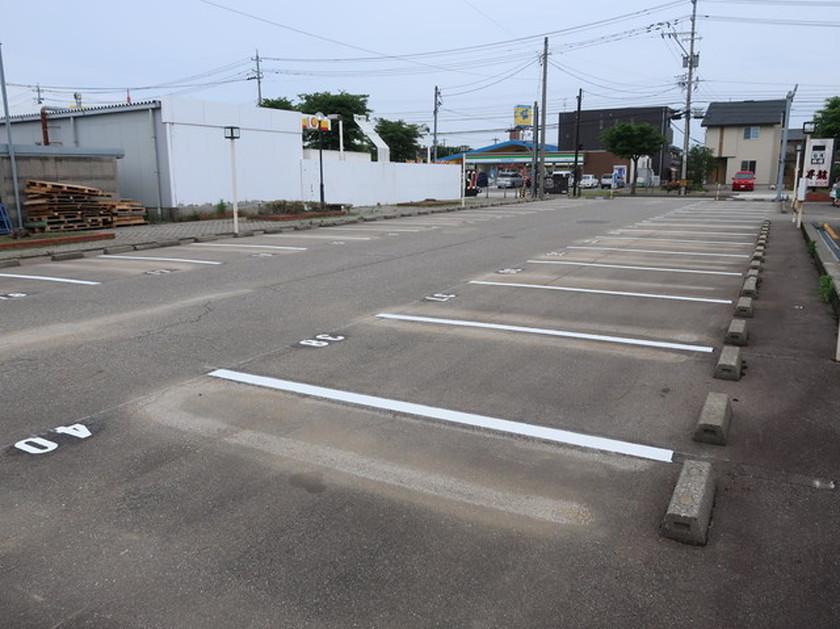 堀内Ｏパーキングの外観・駐車場イメージ3枚目