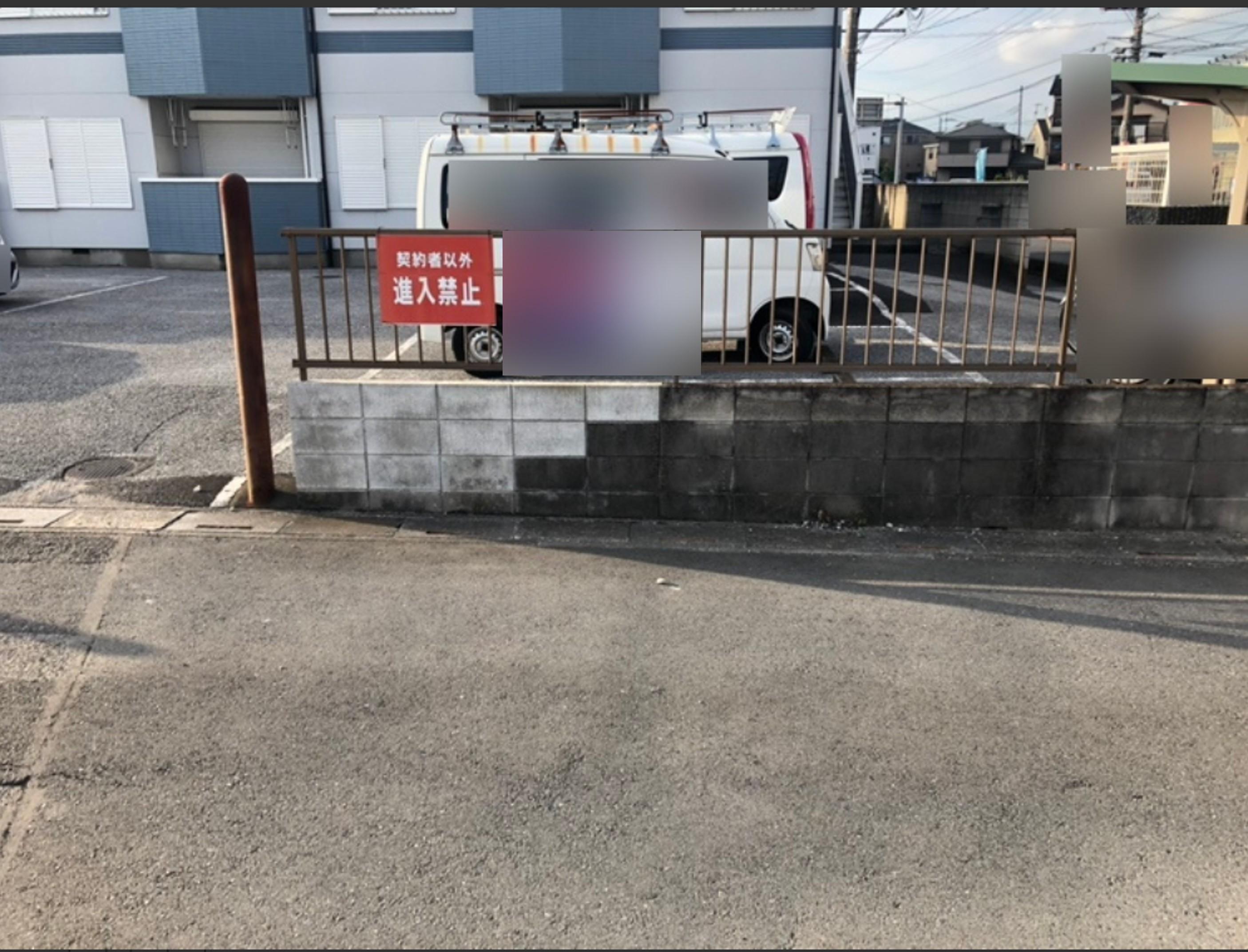 エクセラン　敷地内駐車場の外観・駐車場イメージ3枚目