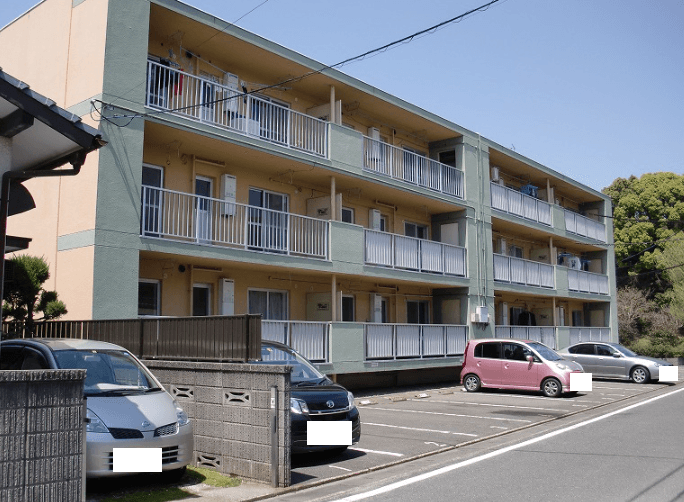 ｶﾞｰﾃﾞﾝﾊｲﾂ都府楼の外観・駐車場イメージ1枚目