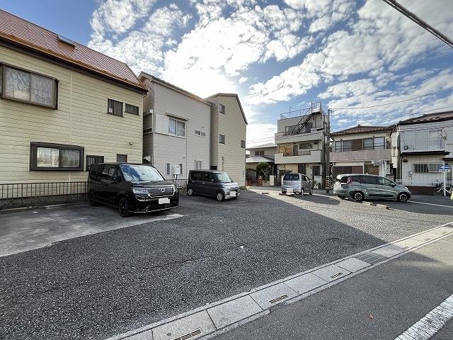 マルホ駐車場の外観・駐車場イメージ2枚目
