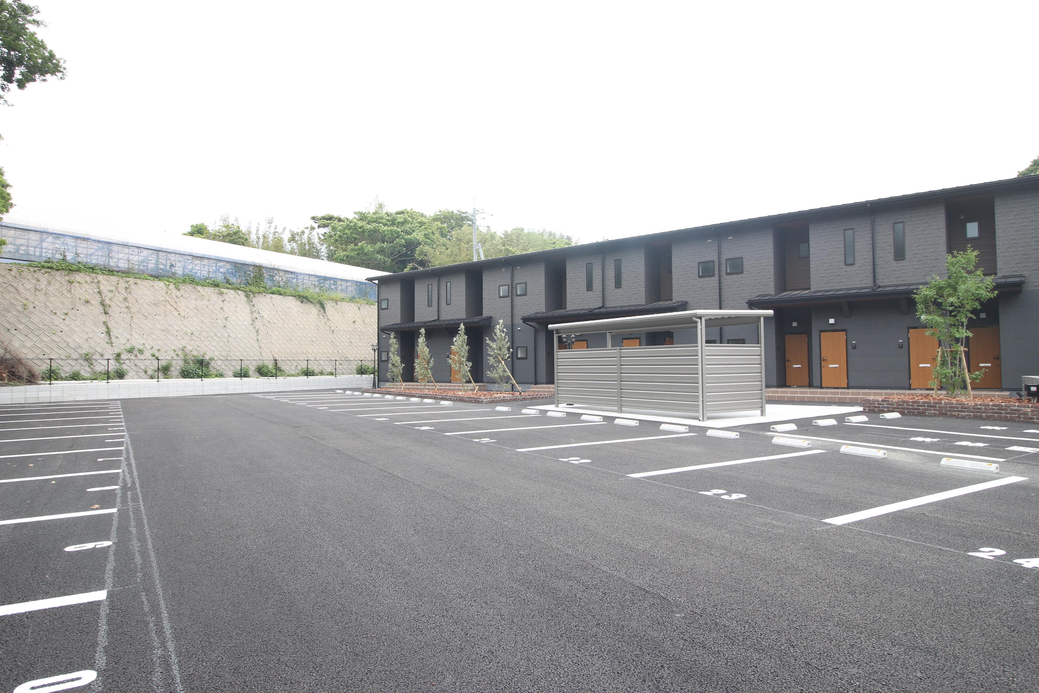 DUMBOの外観・駐車場イメージ2枚目