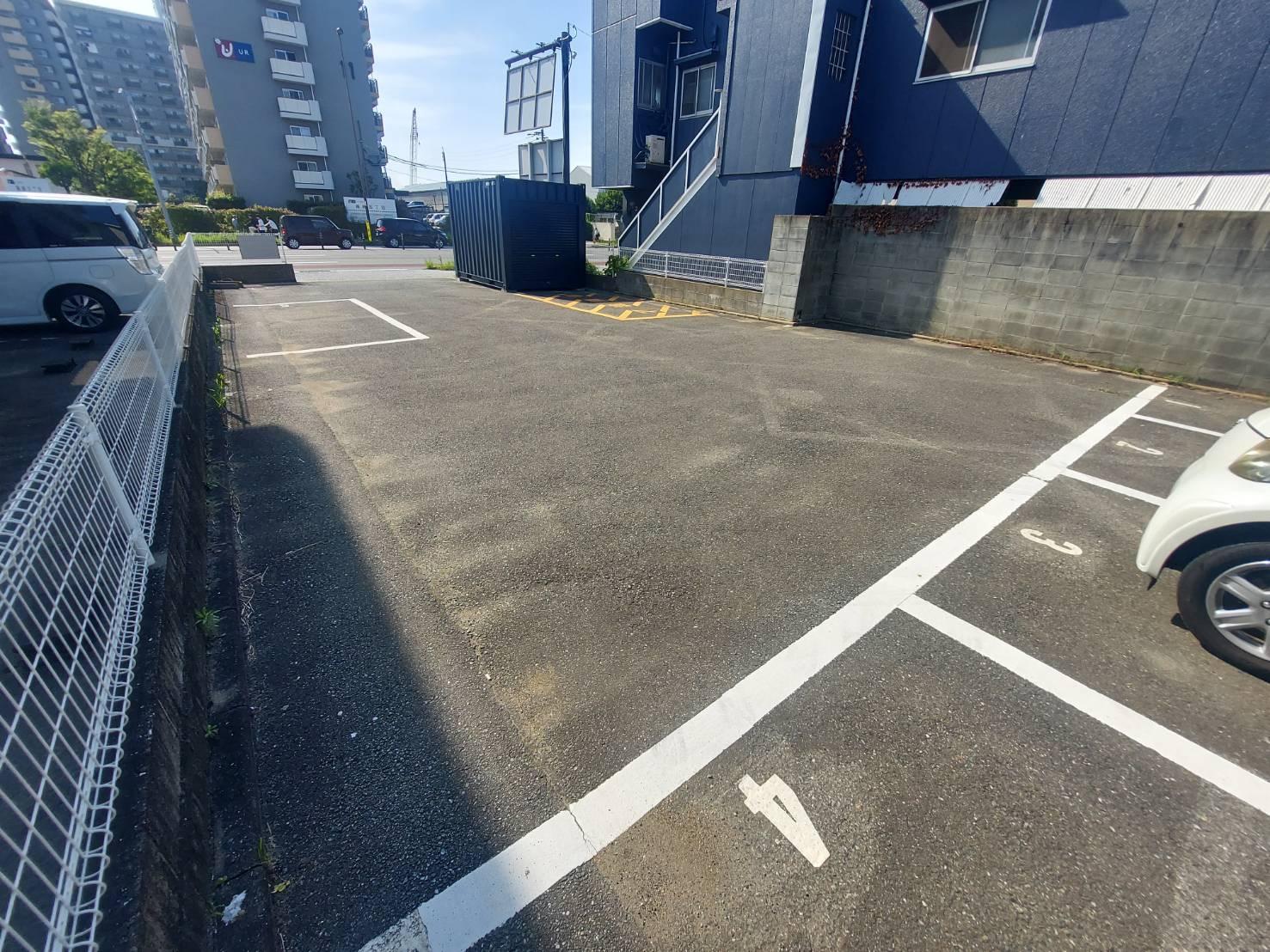 翔建箱崎月極駐車場の外観・駐車場イメージ2枚目