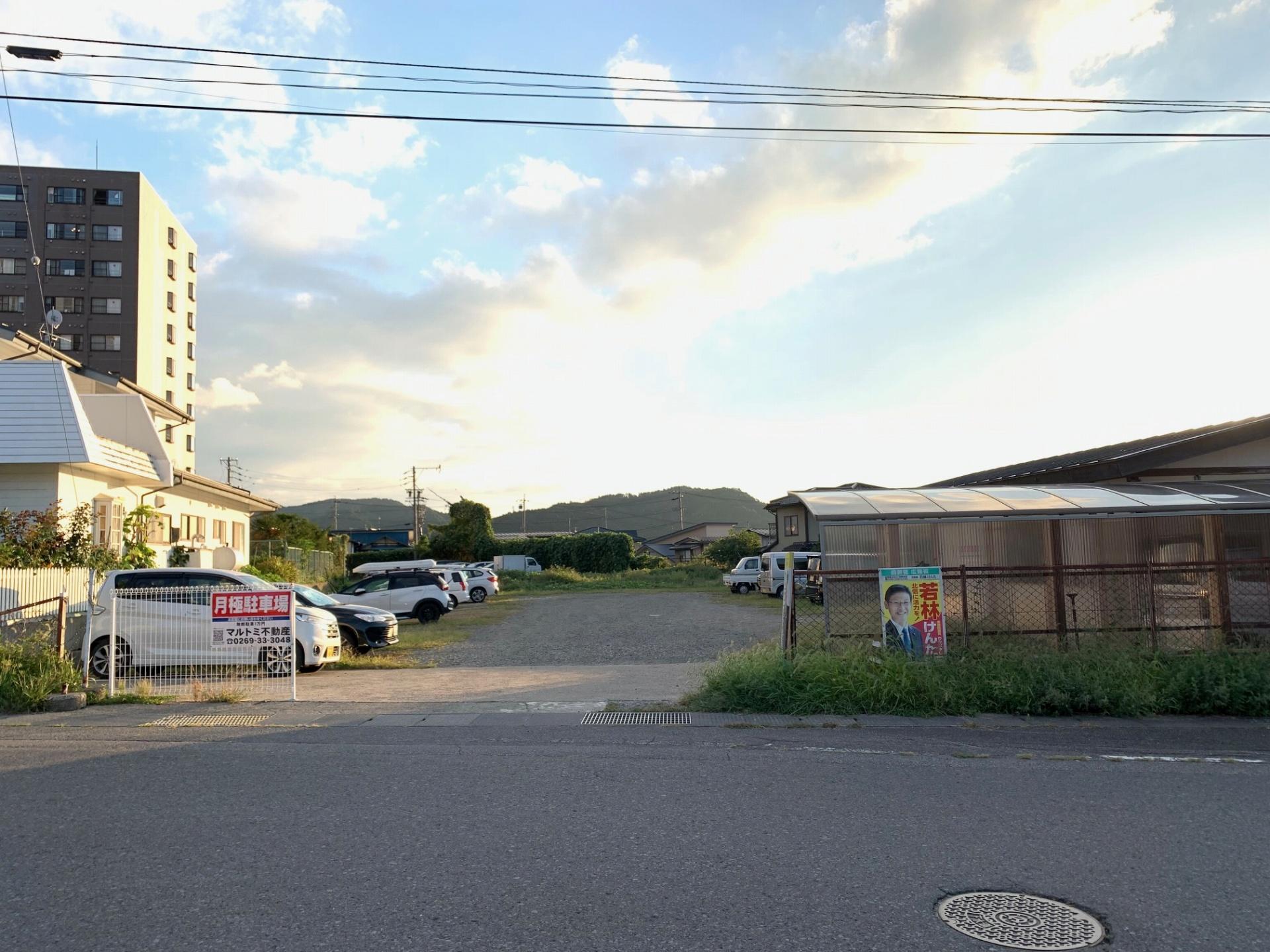 マルトミパーキング第1の外観・駐車場イメージ2枚目