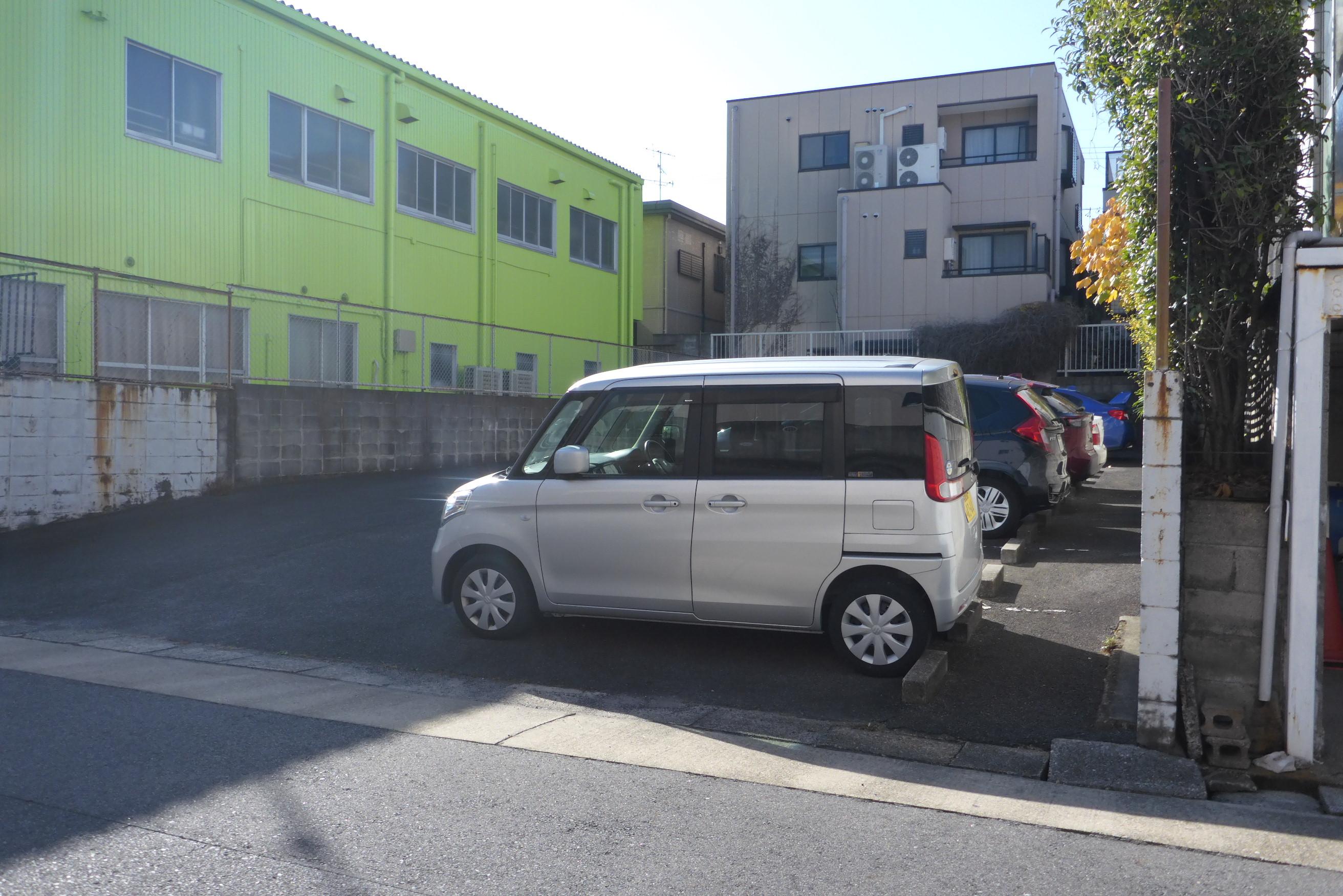 小池町駐車場の外観・駐車場イメージ2枚目