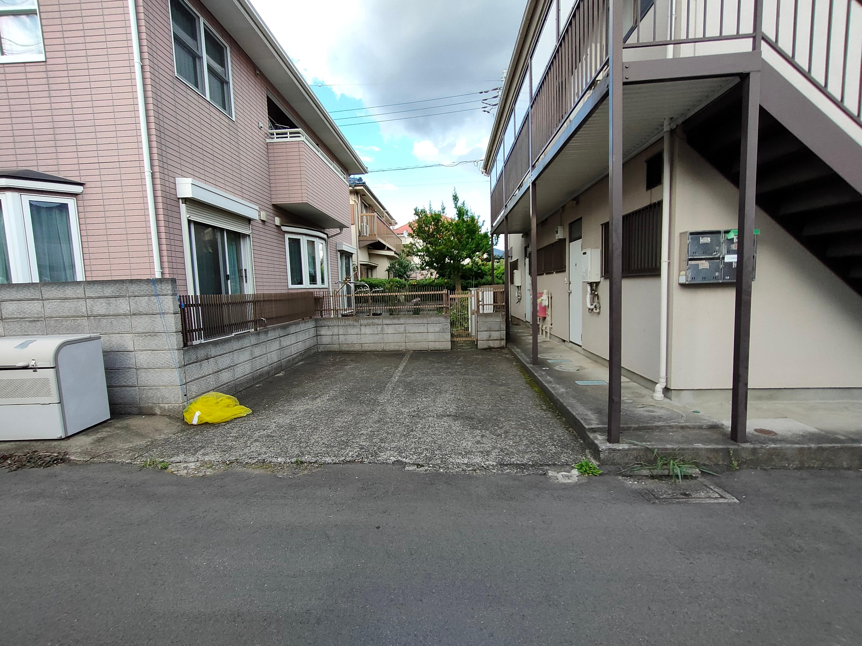 フラットリリー駐車場の外観・駐車場イメージ1枚目